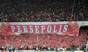 اعتراض هواداران پرسپولیس به وضعیت نقل و انتقالات باشگاه/ ویدئو