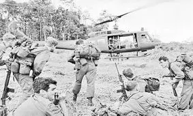 جنگ ظفار: شوالیه‌های ایرانی در کوهستان‌های مه‌آلود عمان