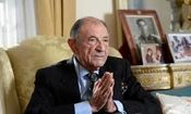 سفر در زمان؛ «اردشیر زاهدی» در کنار کرک داگلاس هنرپیشه آمریکایی و همسرش؛ دهه 50 