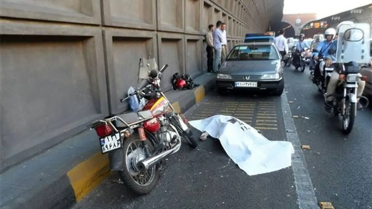 ورود غیرمجاز موتورسواران به تونل توحید حادثه آفرید