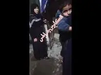  اجبار یک زن به بوسیدن پای مادرشوهرش در سوریه/ ویدئو