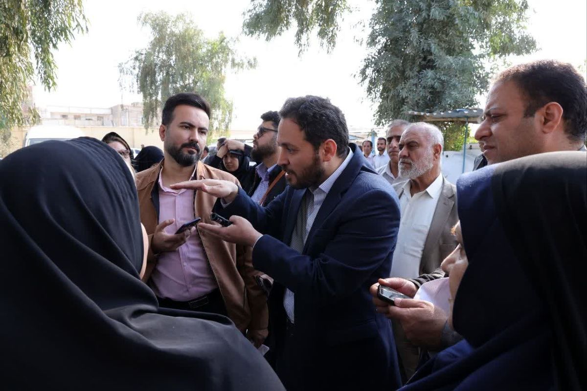 صنایع خوزستان در تکمیل خطوط تصفیهخانه غرب اهواز همکاری کنند