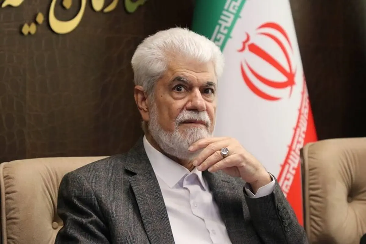 در اثر تحریم‌ها و محاصره اقتصادی قطعا کمبود دارو داریم و نمی‌شود این را انکار کرد/ تسویه مطالبات ایران با غذا و دارو غلط اضافی است که ترامپ می‌کند/قائم‌پناه اشتباه کرد؛ جمهوری اسلامی، تمام مردم، امام شهید و رهبرمان اجازه نمی‌دهند که از حق غنی‌سازی بگذریم