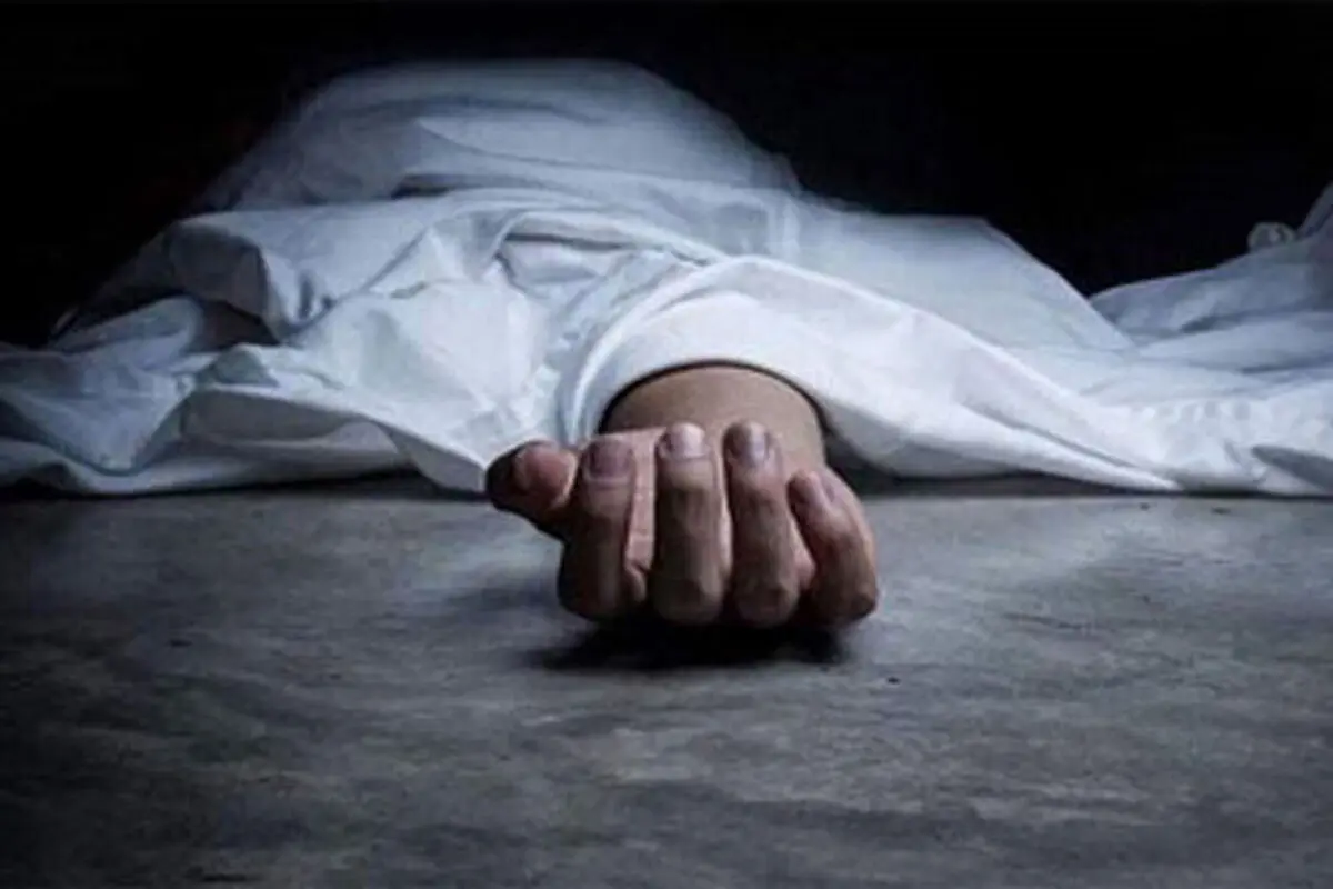 مرگ یک جوان لای دیوار!/ عکس دلخراش