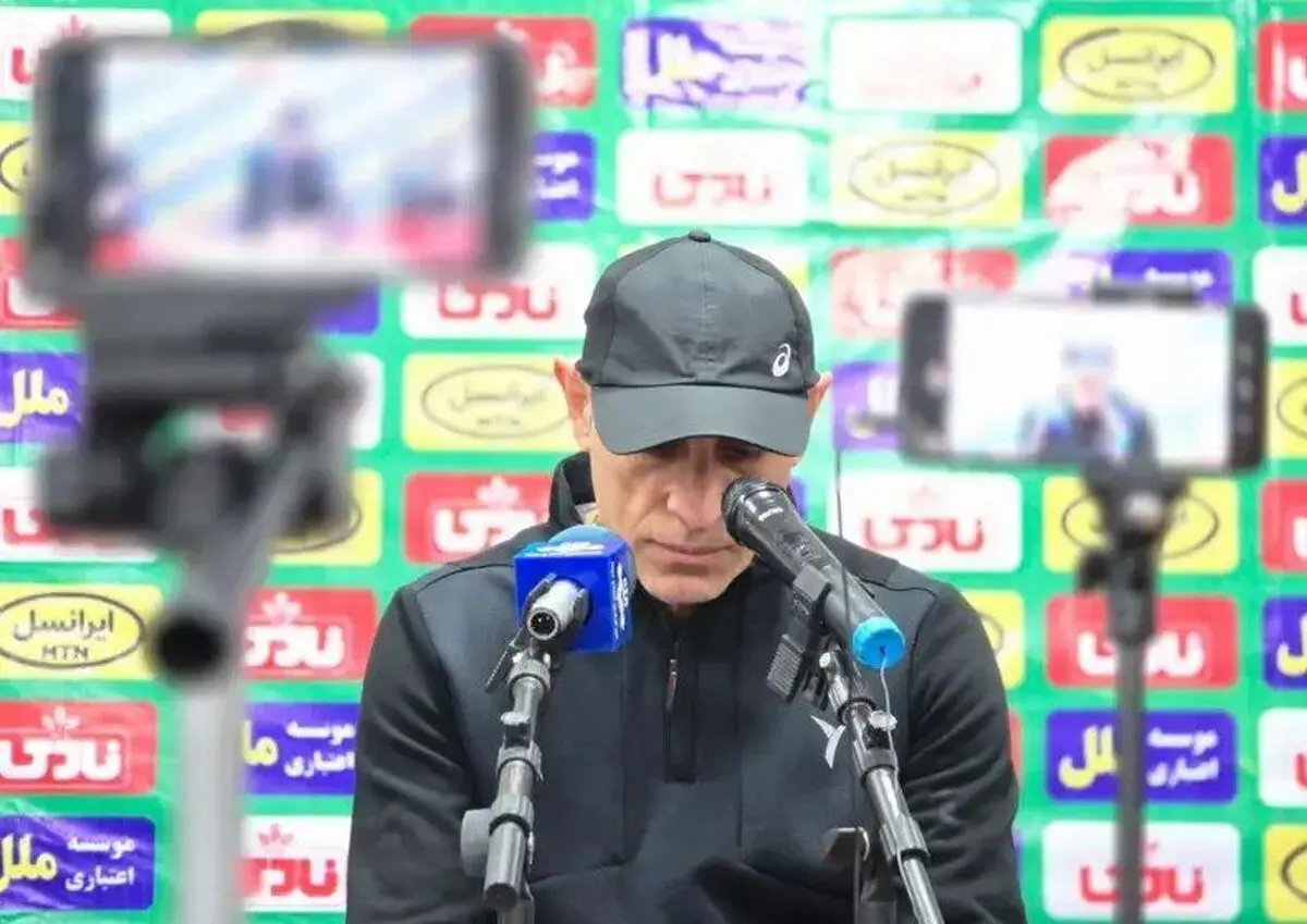 یحیی گل‌محمدی از سرمربی گری فولاد استعفا داد

