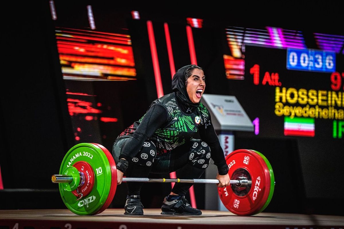 کسب نخستین مدال طلای وزنه‌برداری بزرگسالان زنان آسیا/ تاریخ‌سازی الهام حسینی در منامه

