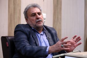 مسائل احساسی را کنار بگذاریم؛ دولت آقای رئیسی کارنامه قابل دفاعی ندارد/ دولتیها به جای آنکه درباره سقوط بالگرد رئیس جمهور پاسخ بدهند، آنرا دستمایه رقابت انتخاباتی کردهاند/ تاریخ مصرف دوگانه اصولگرا- اصلاحطلب گذشته است