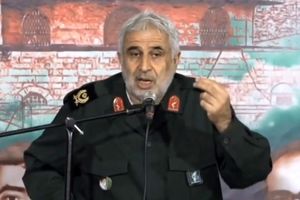 سردار حسن‌ نیا: حکم کسی که حجاب را قبول ندارد اعدام است/ بی‌حجاب با گفتگو درست نمی‌شود/ اگر رهبری اذن دهند همین جمع پوست از سر اینها می کنند/ تو رئیس جمهور، وزیر، استاندار شدی و قرآن قسم خورده ای بی خود می کنی می گویی حجاب را قبول ندارم/ ویدئو