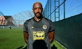 باشگاه سپاهان: فرناندز درگیر نشده، میانجیگری کرده!

