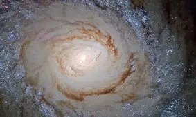 انفجار ستاره‌زا در کهکشان مارپیچی

