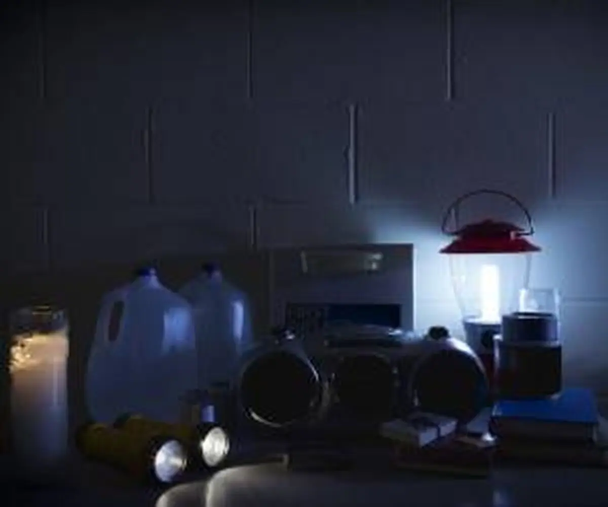 این چند کار را هنگام قطعی برق انجام ندهید