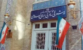 عده‌ای عشقِ دوربین می‌گویند چرا وزارت خارجه کار دیپلماسی می‌کند و برای چه یقه نمی‌گیرد؟!