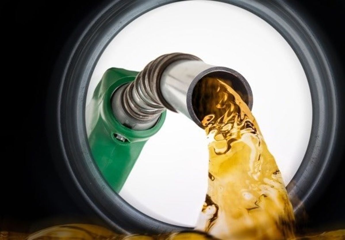 جزئیات فروش و حفظ سهمیه جدید بنزین یارانه‌ای/ تا ۴۰۰ لیتر حفظ می‌شود و بعد از آن سهمیه بنزین به ریال تبدیل خواهد شد