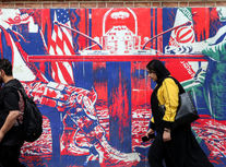 آیا احتمال جنگ علیه ایران کم شده است؟ | تهران در پیچ تاریخی | آیا توافق با آمریکا، مسیر امن‌تری است؟