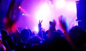 پارتی شبانه فوتبالیست‌ها لو رفت/ بازداشت در جشن خصوصی بازیکن معروف