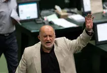 قاضی پور: جاسوسان می‌خواهند پزشکیان استعفا دهد!