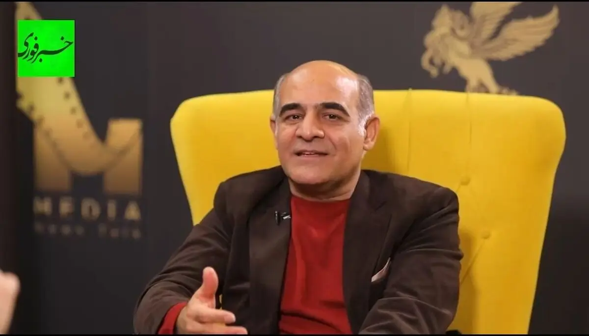 ایستاده در اتوبوس می‌خوابیدم/ صدایم مانع کارم بود