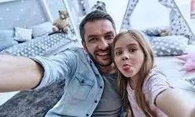 میل افراطی به روابط جنسی؛ آسیب‌های بی‌مهری پدران به دختران

