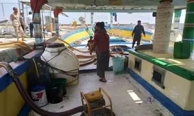 توقیف شناور حامل ۱۰۶ هزار لیتر سوخت قاچاق