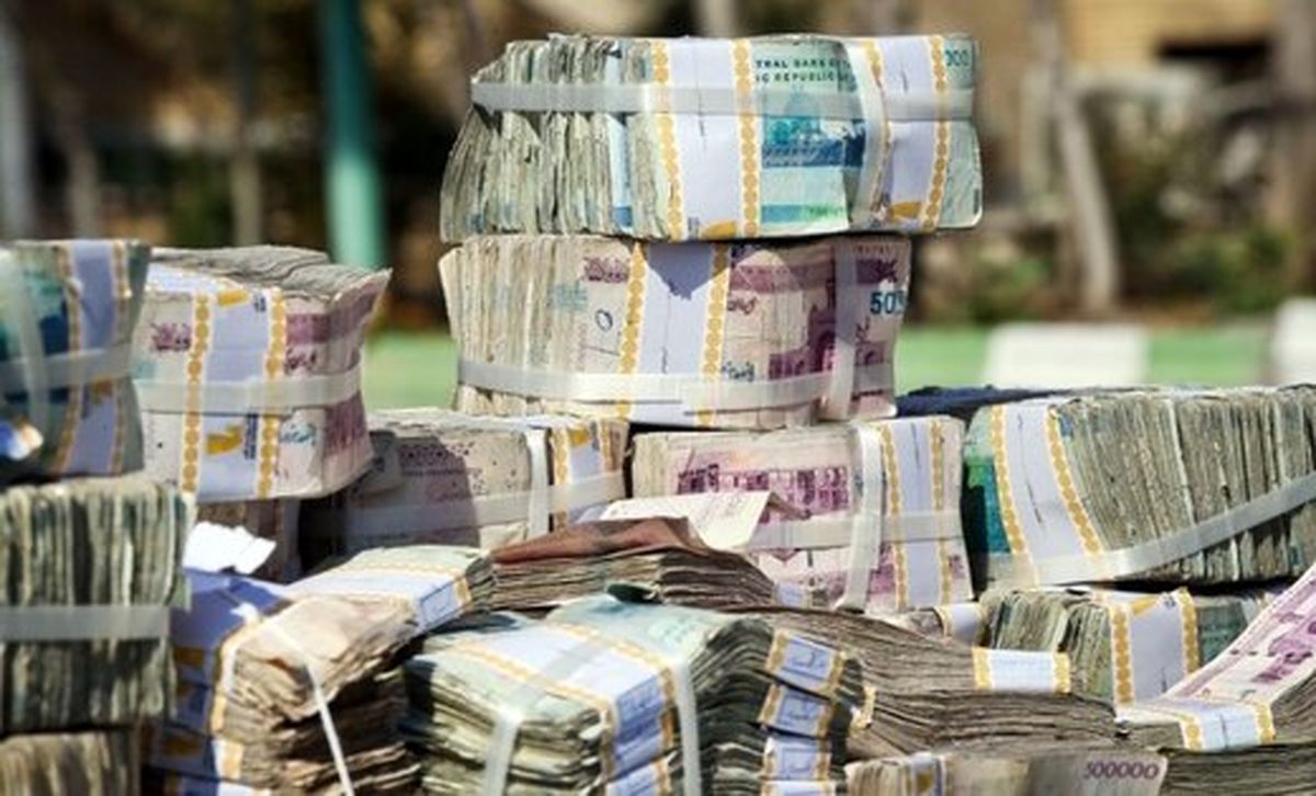 کاهش نقدینگی چقدر است؟