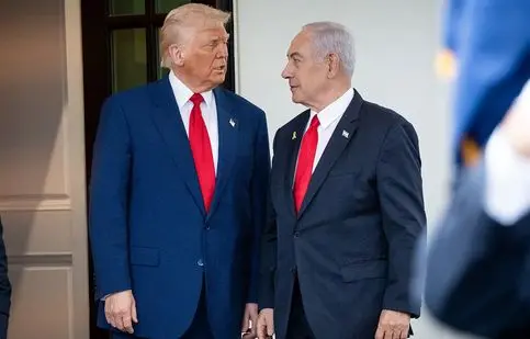 ترامپ: در صورت ادامه فعالیت‌های موشکی و هسته‌ای، حمله به ایران مجاز خواهد بود/ ویدئو