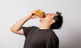 مضرات باورنکردنی تند غذا خوردن بر بدن