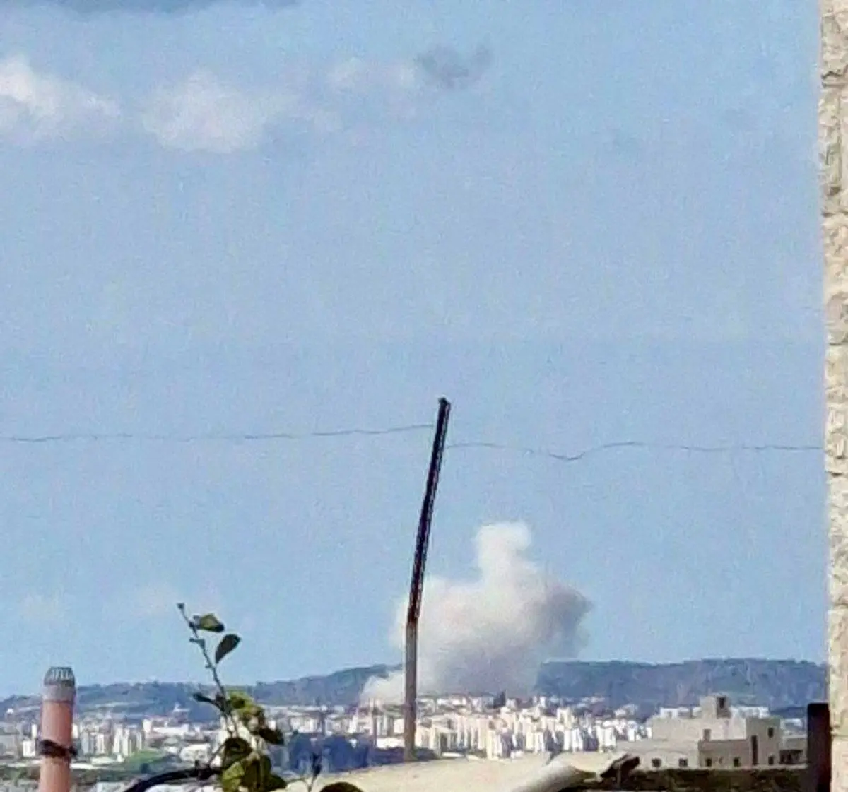 حمله موشکی به شعاع ۵۰ تا ۱۰۰ متری مراکز درمانی تهران
