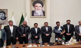 حسن یزدانی کارمند بانک شد