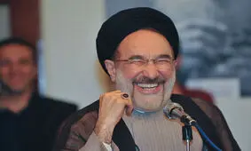  تست لوازم آرایشی توسط محمد خاتمی!/ ویدئو