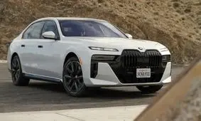 مدل جدیدی خودروی 18 میلیارد تومانی خیابان های تهران