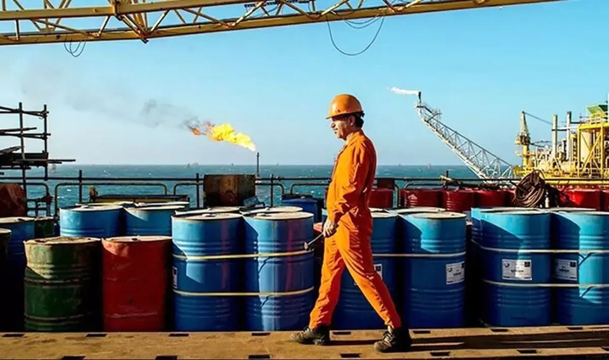 آمار عجیب از تغییرات صادرات نفت خام در ۲۳ روز جنگ | از افزایش ۴ درصدی صادرات نفت ایران تا کاهش ۵۲ درصدی عربستان