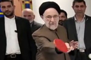 پینگ پنگ سیدمحمد خاتمی در یزد/ ویدئو