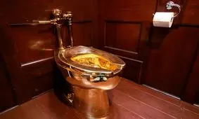 «آمریکا»؛ اثری هنری که باید در آن ادرار می‌کردید!