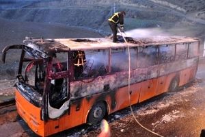 اتوبوس بازیکنان این تیم به‌طور کامل در آتش سوخت