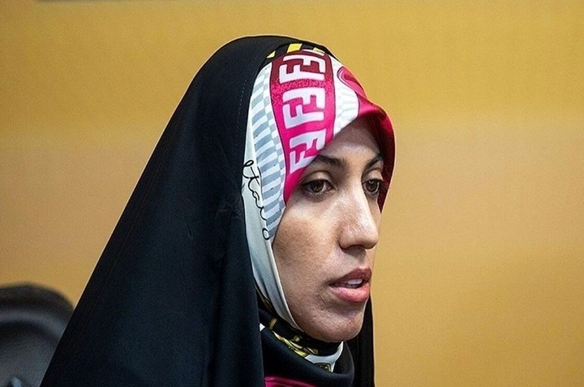 واکنش یکی از وکلای محمود احمدی نژاد به توهین آمنه سادات ذبیح پور