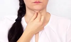 از بین بردن غبغب در خانم ها با چند تمرین ساده خانگی