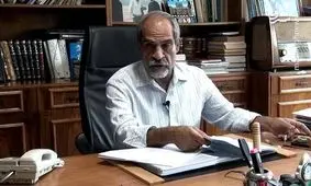 باید تا کمر در برابر اژه‌ای خم‌شده و از او تشکر کنم