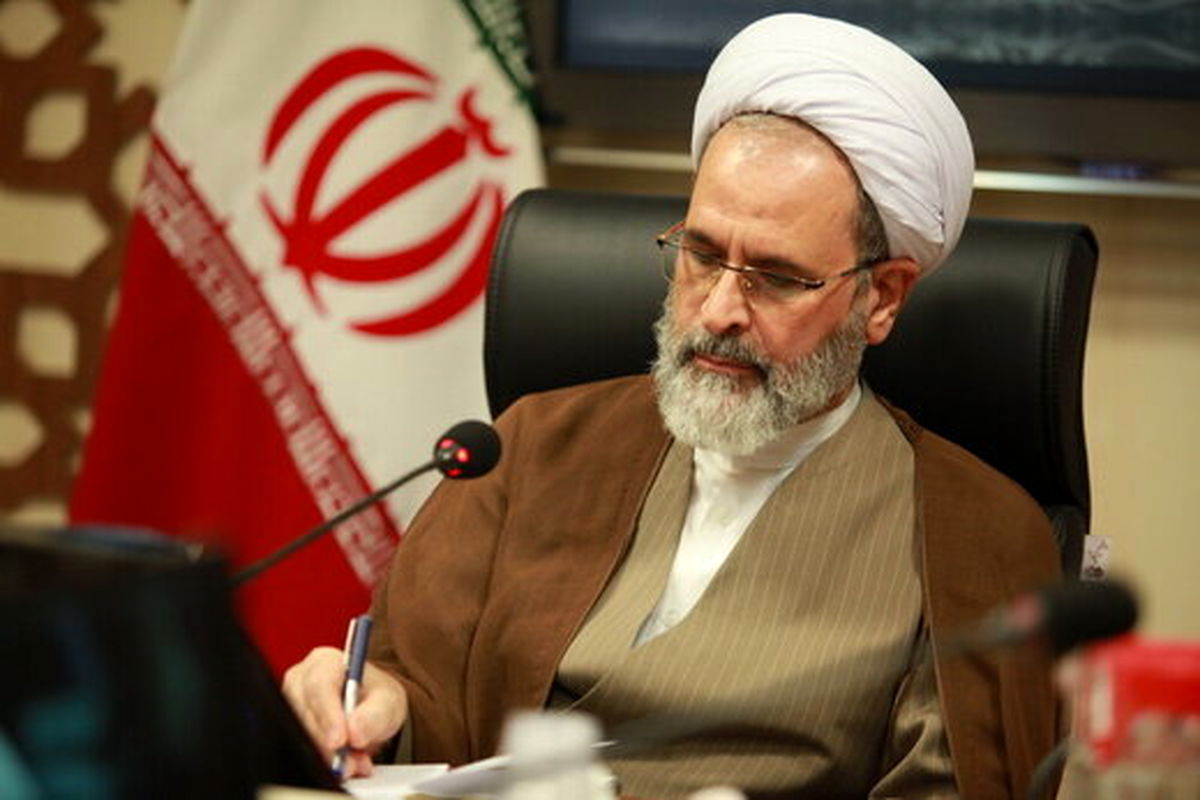 تکذیب اظهارات منتسب به مدیر حوزههای علمیه درباره «آتش زدن عبا و عمامه از سوی مردم»