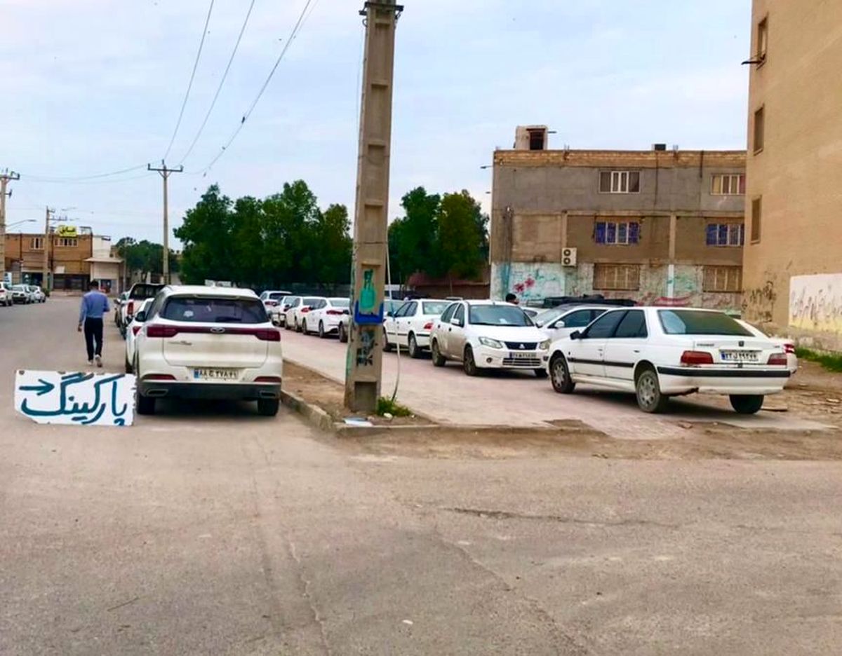 در ۵ نقطه شهر اهواز، پارکبانان غیر مجاز از مردم اخاذی می کنند!