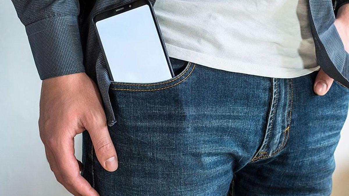 نتایج یک تحقیق: استفاده زیاد از تلفن همراه باعث کاهش تعداد اسپرم در مردان می‌شود