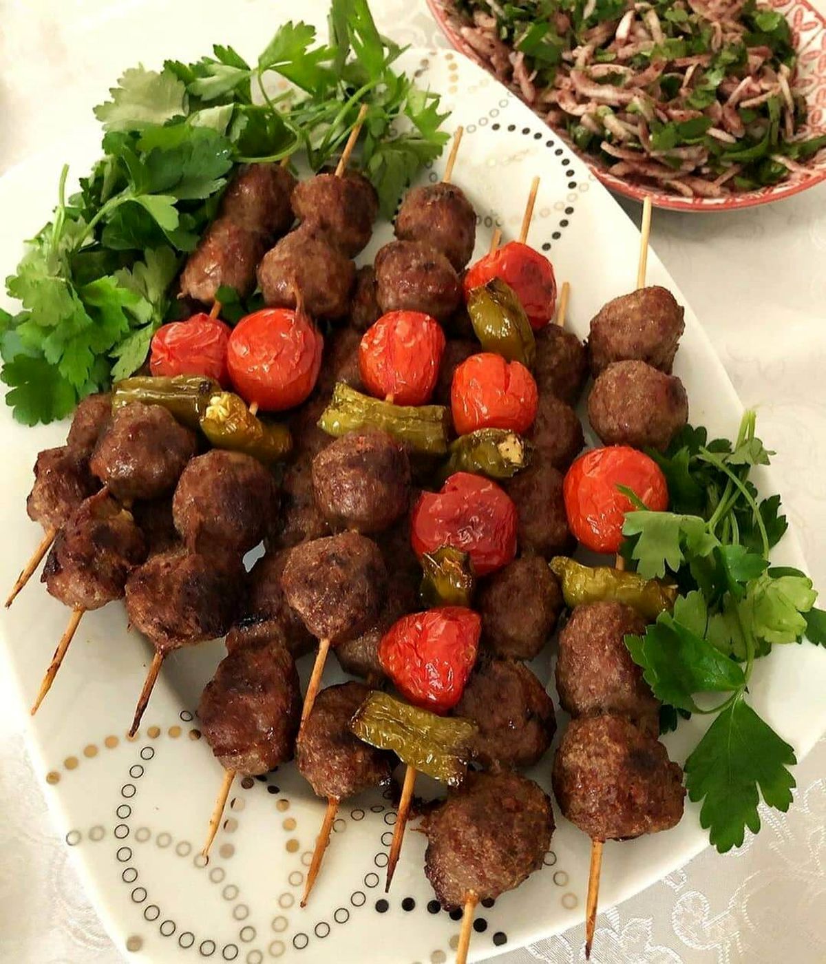 طرز تهیه کباب گوشت قلقلی با بادمجان سیخی