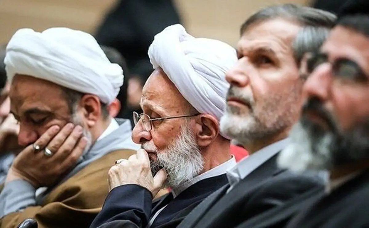روزنامه کیهان، مصباح یزدی، 2 رخداد و دیگران!

