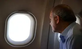 بازدید هوایی پزشکیان از بندر شهید رجایی/ عکس

