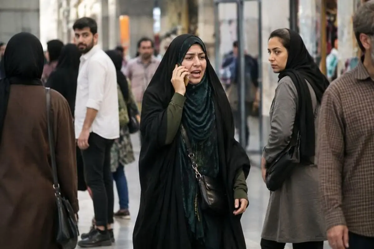 چرا بعضی ها با صدای بلند صحبت می کنند؟