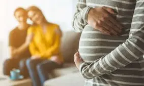 در تولدهای رحم اجاره‌ای جنین از لحاظ ژنتیکی متعلق به پدر و مادر خودش است/ هر زن فقط 2 بار می‌تواند رحمش را اجاره بدهد