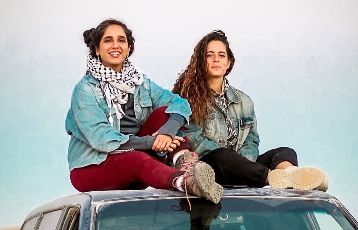 ۲ زن فلسطینی زیبایی های سرزمین شان را به تصویر کشیدند/ عکس