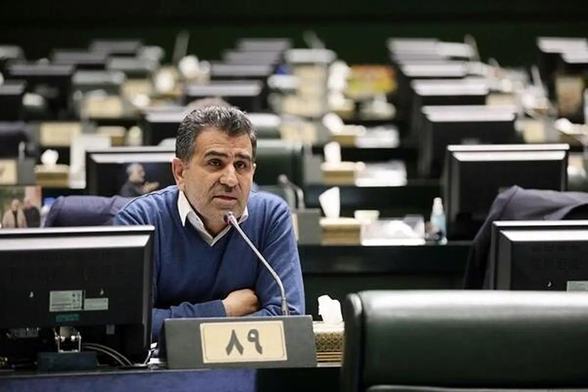 نماینده مجلس: کف سبد معیشتی کارگران ۲۵ میلیون تومان است