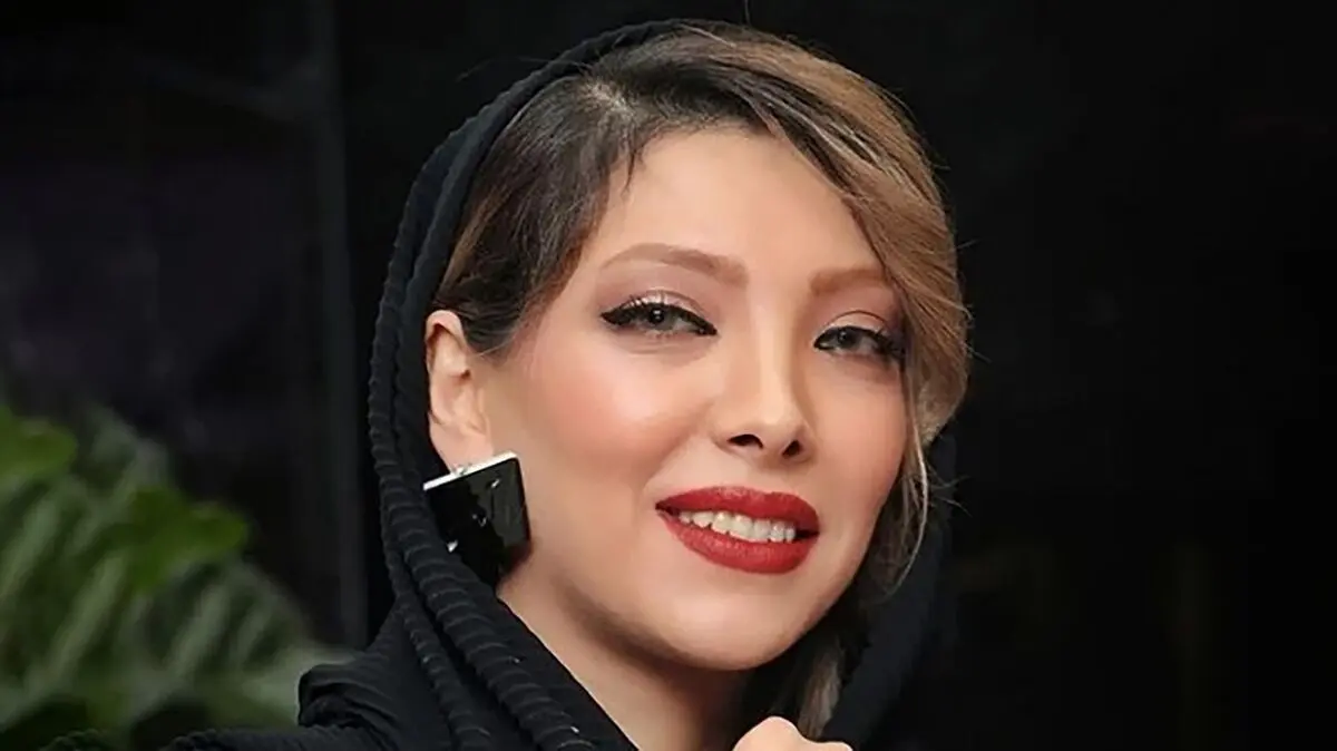 گریم جالب صدف اسپهبدی در پشت‌ صحنه یک نمایش