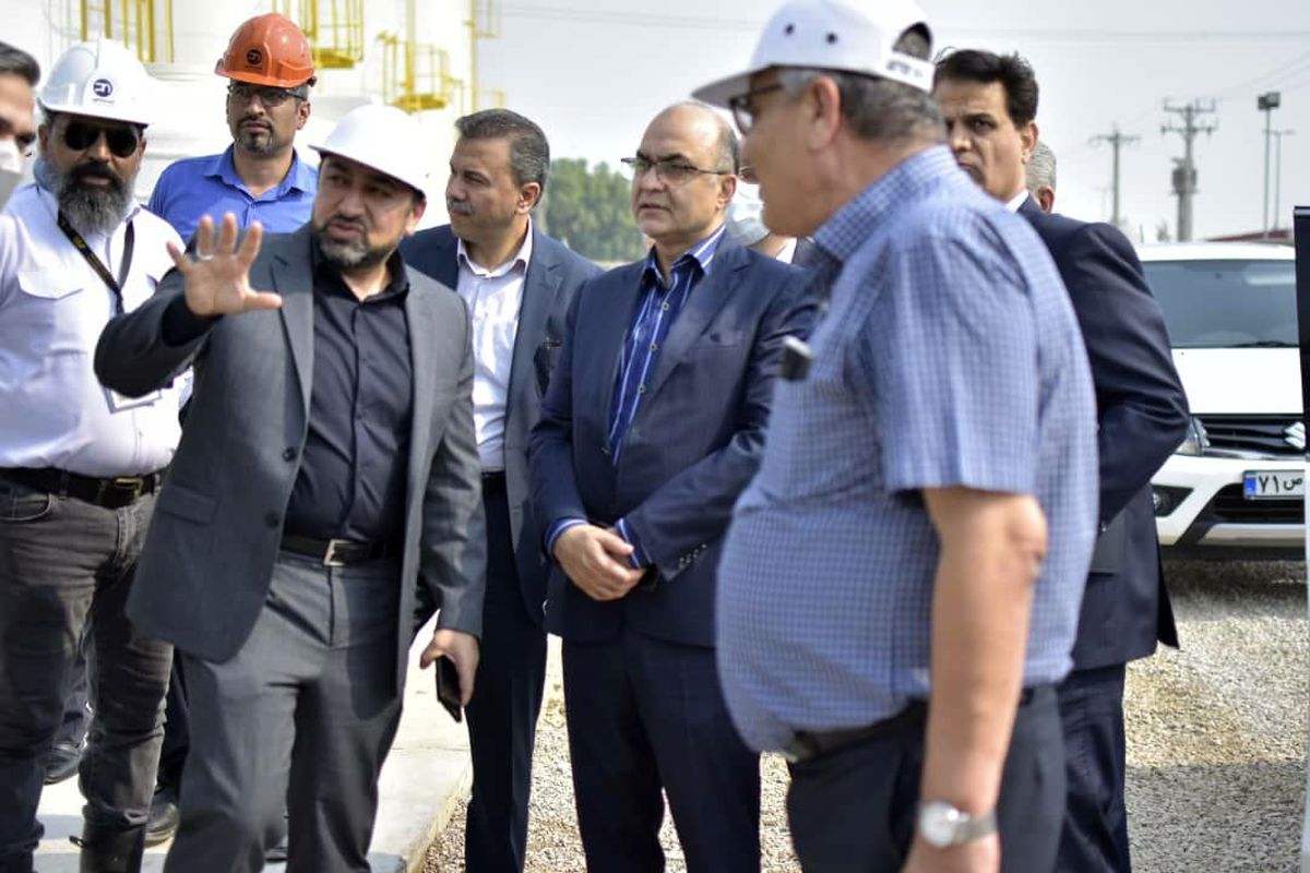 بانک ملت به کمک الماس آبی میآید/ مدیرعامل بانک ملت: بخشی از نقدینگی مورد نیاز پتروشیمی پتروناد از طریق اوراق مشارکت تأمین خواهد شد
