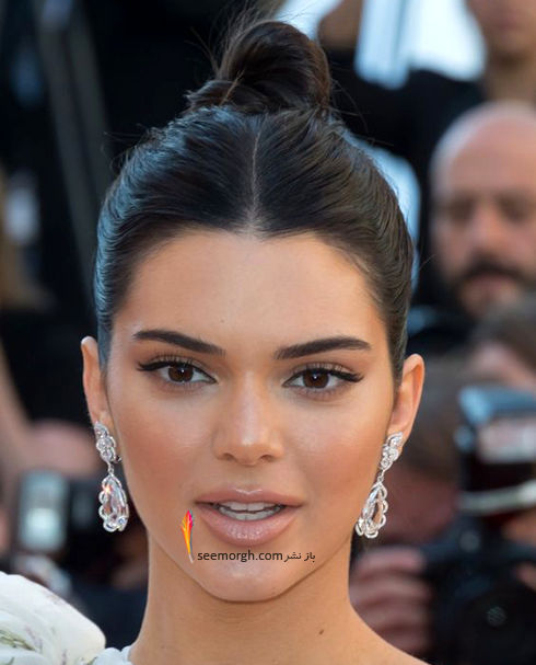گوشواره,مدل گوشواره,مدل گوشواره گل به سبک کندال جنر Kemdall Jenner
